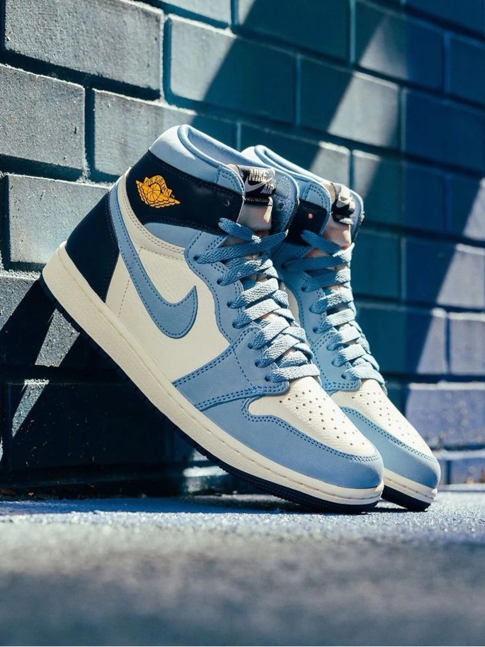 Jordan 1 High First In Flight Sneakers Brand New in Box